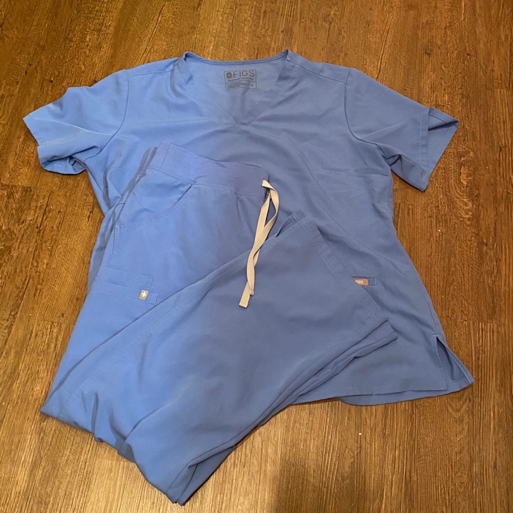 Figs scrubs